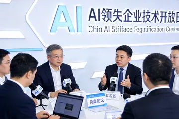 防弹玻璃厂上AI仓储，怎么选供应商不踩坑？